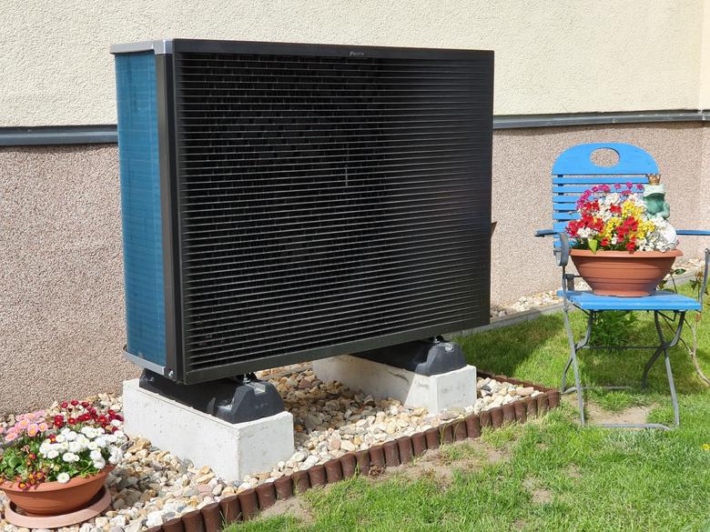 DAIKIN Altherma 3 H HT - Innen- und Außengerät - Installation 4 DAIKIN Altherma 3 H HT - Innen- und Außengerät - Installation 4